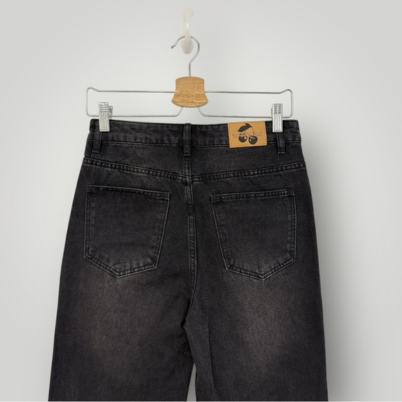 White Fox Straight Leg Black Jeans Sz S Small - Picture 11 of 12